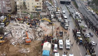 لاعب كرة دولي "تحت الأنقاض" بعد الزلزال المدمر في تركيا