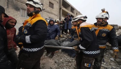 "الخوذ البيضاء".. دور بارز في عمليات الإنقاذ بسوريا بعد زلزال مدمر