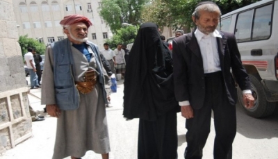 الحكومة تطالب بضغط دولي على مليشيا الحوثي لوقف ممارساتها العنصرية ضد الاقليات الدينية