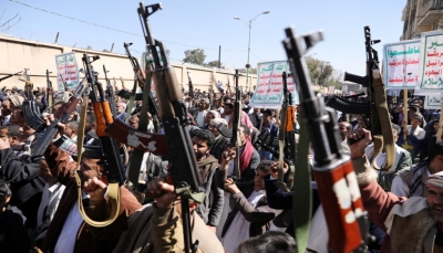 كيف تطورت علاقة مليشيات الحوثي بالتنظيمات الإرهابية في اليمن.. وما الدور الذي لعبته إيران؟