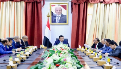 الحكومة اليمنية تؤكد عزمها اتخاذ كافة الإجراءات والتدابير لتنفيذ قرارات تنظيم حركة التجارة
