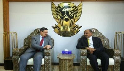 وزير الخارجية يصل الخرطوم في زيارة رسمية