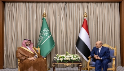 الرئيس العليمي يبحث مع وزير الدفاع السعودي مستجدات الأوضاع في اليمن