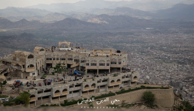 "جبل صبر" في تعز.. المتنفس الأول لسكان المدينة المحاصرة رغم شحة الخدمات (تقرير خاص)