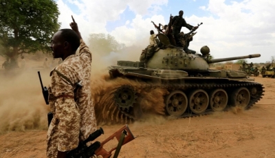 السودان.. اشتباكات بالأسلحة الثقيلة في الخرطوم والجيش يتهم "الدعم السريع" باقتحام سفارات عربية