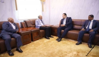 رئيس الوزراء يستقبل الصبيحي وفيصل رجب ويتعهد بإخراج كافة المختطفين في سجون الحوثي