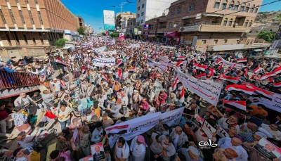 تعز.. مسيرة جماهيرية حاشدة احتفاءً بالذكرى الـ 33 للوحدة اليمنية
