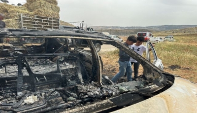  إصابات وإحراق أراض زراعية في هجوم للمستوطنين شرق رام الله بالضفة الغربية
