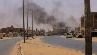 السودان.. تحركات دبلوماسية في القاهرة والرياض والاشتباكات تتصاعد بأنحاء الخرطوم