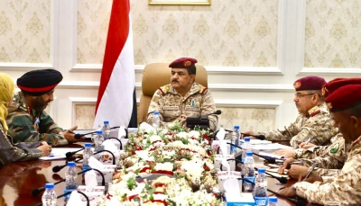 وزير الدفاع اليمني يطالب بدعم دولي لتعزيز قدرات القوات المسلحة لردع وهزيمة المشروع السلالي