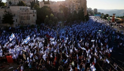 تظاهرات حاشدة ضد التعديلات القضائية وعسكريون يحمّلون نتنياهو المسؤولية عن المسّ بـ"أمن إسرائيل"