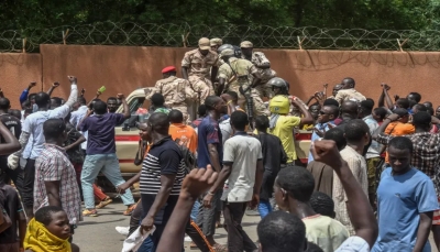 إيكواس تعقد قمة جديدة لبحث الوضع في النيجر وقادة الانقلاب يتحدون تهديداتها