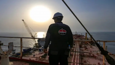 بعد تفادي كارثة انسكاب نفط "صافر".. ملكية النفط "عقبة جديدة" تلوح بالأفق في اليمن