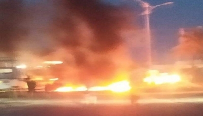 عدن.. احتجاجات غاضبة في العاصمة المؤقتة تنديدًا بانقطاع التيار الكهربائي
