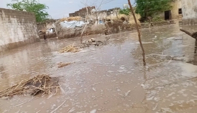 الحديدة.. وفاة امرأة وأضرار مادية في الممتلكات جراء سيول الأمطار بحيس
