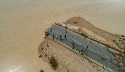 إعصار "تيج".. خسائر بشرية ومادية وموجة نزوح كبيرة في محافظتي المهرة وحضرموت شرقي اليمن
