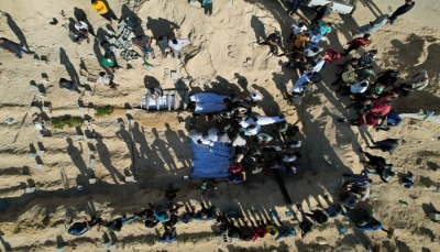 قطاع غزة.. بساتين وملاعب تتحوّل إلى مقابر