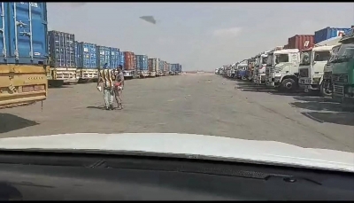 جبايات جديدة.. مليشيا الحوثي تنشئ فرزة نقل بمسمى ميناء بري في الحديدة 