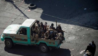 مليشيا الحوثي تقتحم منزل ضابط في الجيش وتنهب محتوياته بصنعاء
