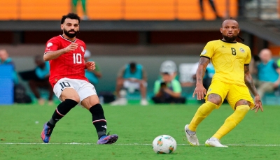الاتحاد المصري لكرة القدم يعلن سفر صلاح إلى ليفربول للعلاج