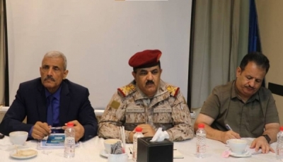 وزير الدفاع يدعو اللجنة العسكرية والأمنية سرعة توحيد رواتب القوات المسلحة