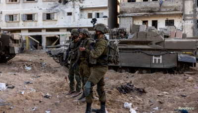 "إذلال ونهب الممتلكات وتدميرها".. جنود إسرائيليون يتبجحون على الشبكات الاجتماعية بانتهاكاتهم في غزة