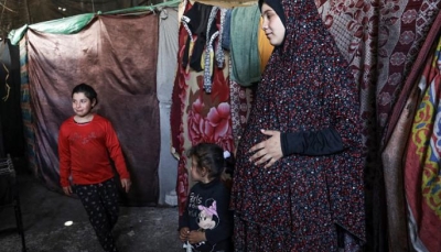 صحة غزة: 60 ألف فلسطينية حامل بالقطاع يعانين من سوء التغذية جراء العدوان