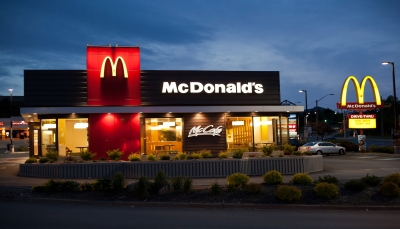 متأثرة بالمقاطعة.. مبيعات "ماكدونالدز" تنخفض في الشرق الأوسط