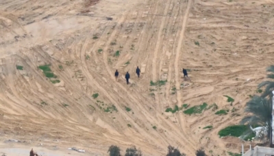 بطريقة مروعة.. الاحتلال يقتل 4 شبان في غزة وهم يسيرون في الطريق (فيديو)