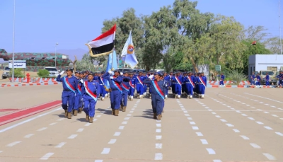 مأرب.. عرض عسكري احتفاء بالعيد الوطني الـ34 للجمهورية اليمنية