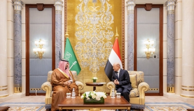 الرئيس العليمي يلتقي وزير الدفاع السعودي خالد بن سلمان