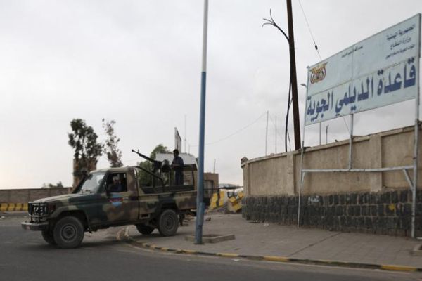الولايات المتحدة تشن غارات جديدة على أهداف للحوثيين بالعاصمة صنعاء