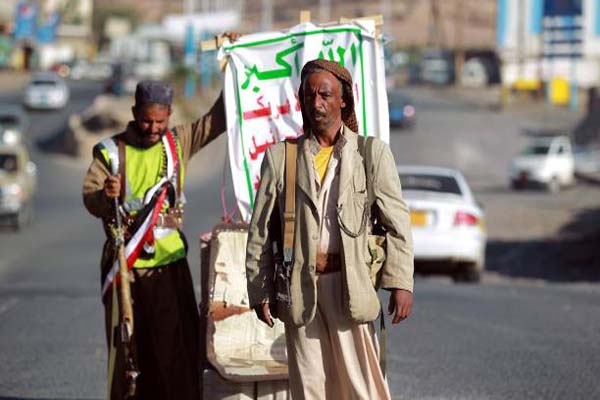 البيضاء: مقتل معلم برصاص مليشيا الحوثي في "الصومعة" وامرأة بـ"ناطع"