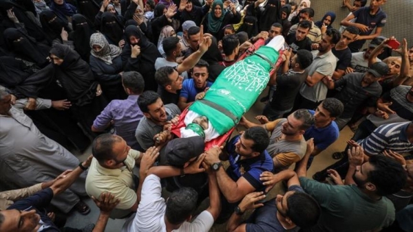 مقتل شخص وإصابة 75 متظاهرا فلسطينيًا برصاص جيش الاحتلال الإسرائيلي شرقي غزة