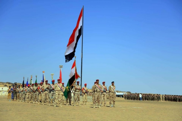 مسؤول عسكري: استكمال العمل بنظام البطاقة الالكترونية للجيش في عدن وتعز