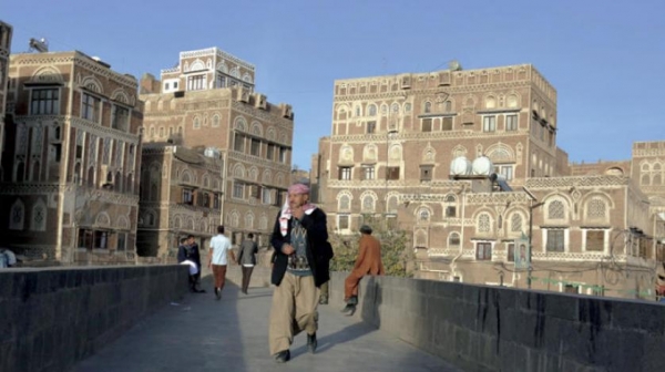 صحيفة تكشف عن مساعٍ حوثية لإجراء انتخابات نيابية في دوائر المتوفين والملتحقين بالشرعية