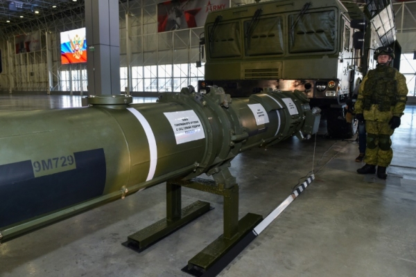 روسيا تعرض نظامها الصاروخي في محاولة لنزع فتيل خلاف نووي مع أمريكا