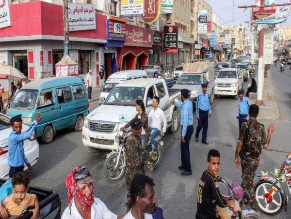 الغارديان: غياب الثقة بين الاطراف اليمنية يهدد بإخراج عملية السلام عن مسارها (ترجمة خاصة)