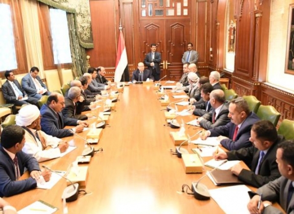 الرئيس هادي يرأس اجتماعا للتحالف الوطني للأحزاب والمكونات السياسية