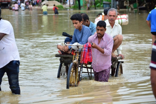 130 قتيل حصيلة الأمطار الموسمية في جنوب آسيا خلال نحو أسبوع