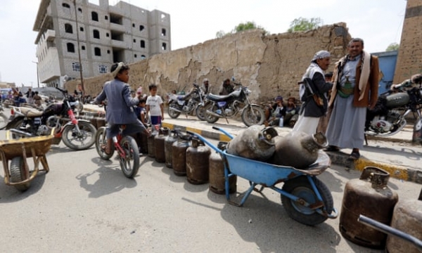 صنعاء: أزمة خانقة في الغاز المنزلي لليوم الثالث على التوالي