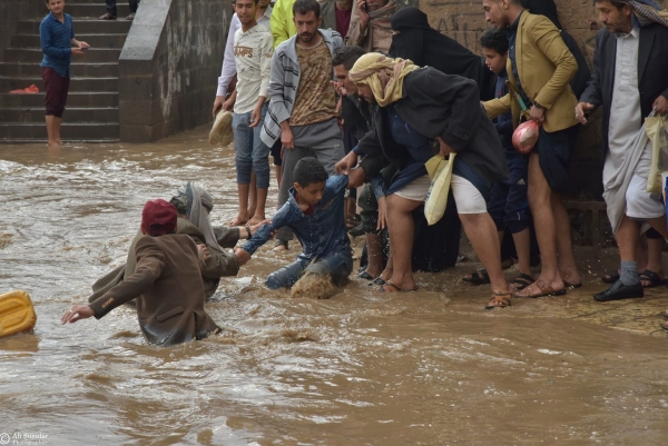 سيول الأمطار تهدّم أربعة منازل في صنعاء القديمة ولا خسائر بشرية 