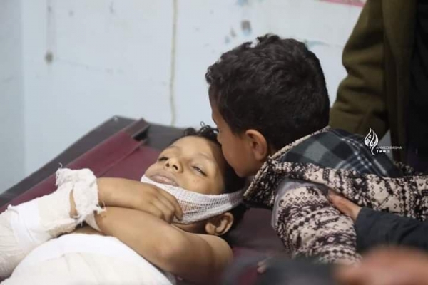 تنديد حكومي بالقصف الحوثي الذي استهدف حي الروضة بتعز