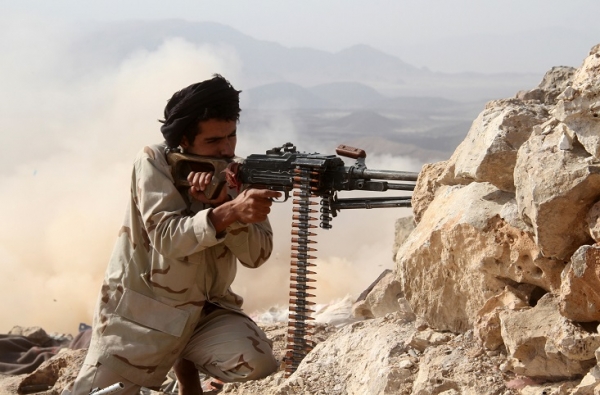 اندلاع مواجهات عسكرية بين قوات الجيش والحوثيين شمالي تعز