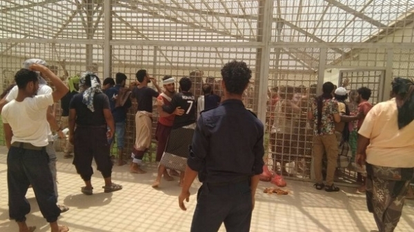 عدن.. معتقلين في سجون الانتقالي يبدأون إضرابا عن الطعام احتجاجا على استمرار احتجازهم