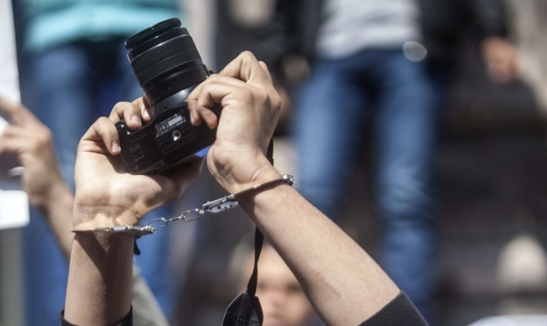 منظمة حقوقية تدعو إلى الإفراج عن أربعة صحفيين مختطفين في سجون الحوثيين والمجلس الانتقالي