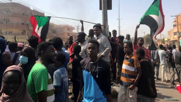 الجيش يرفض العودة إلى المسار الديمقراطي.. مفاوضات الأزمة في السودان وصلت إلى "طريق شبه مسدود"
