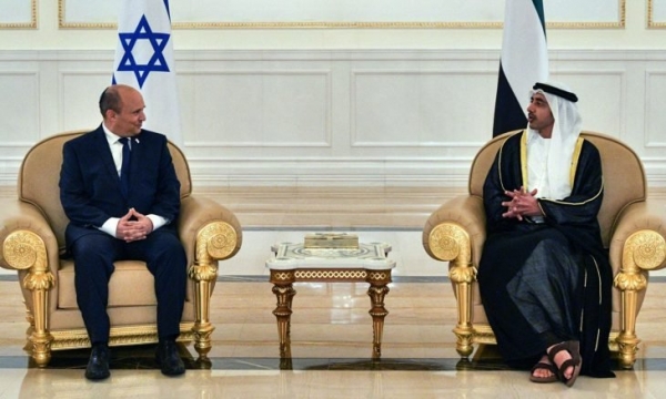 زيارة غير مسبوقة.. رئيس الوزراء الإسرائيلي يصل إلى أبو ظبي 