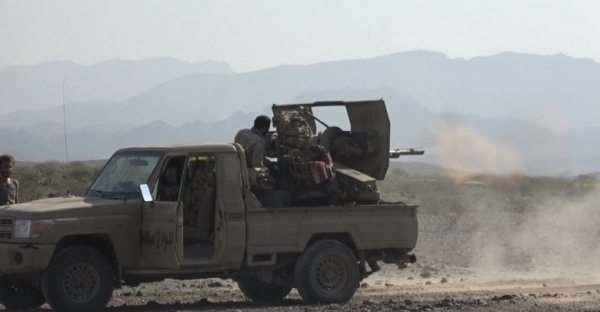 مقتل وإصابة سبعة من مليشيا الحوثي خلال مواجهات عنيفة بجبهات تعز