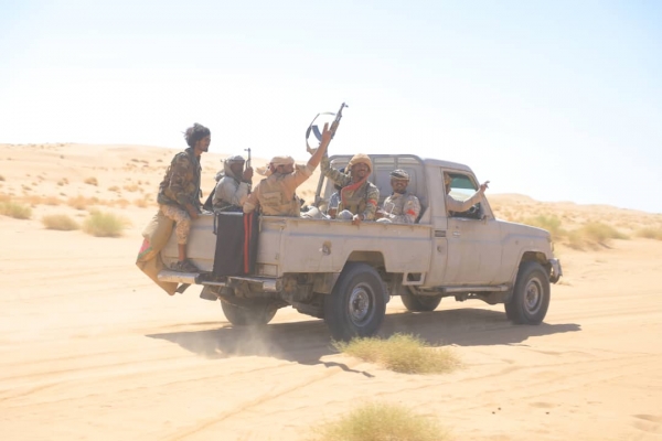 التحالف يقتل 90 حوثيا.. - الجيش اليمني يعلن تحرير مناطق ومواقع استراتيجية في محافظتي تعز ومأرب